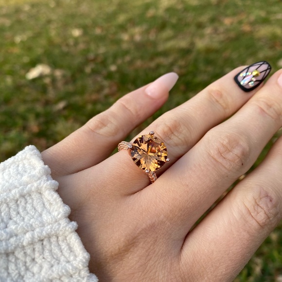 GorgeousWhite Sapphire Rose Gold Filled Ring - Picture 6 of 16